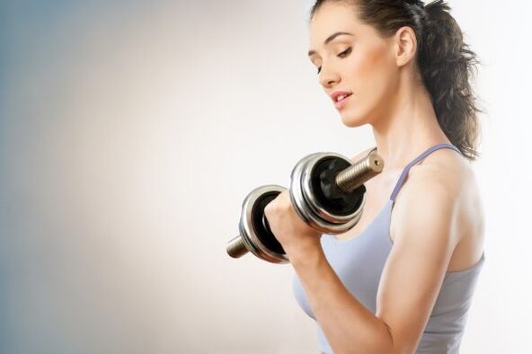 Physical exercises with dumbbells will help you lose weight by 5 kg in 7 days